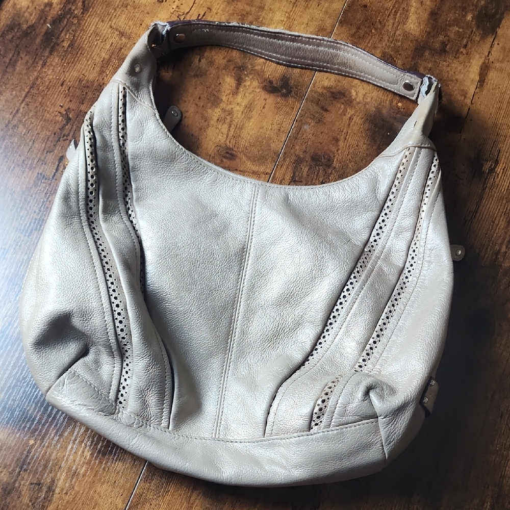 TIGNANELLO | Taupe Metallic Leather Hobo Bag With Cutout Accents And Pockets